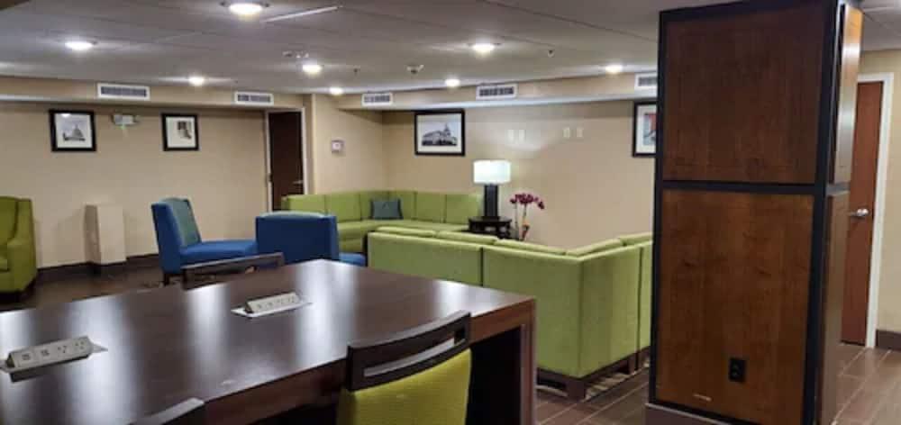 Comfort Inn Oxon Hill Buitenkant foto