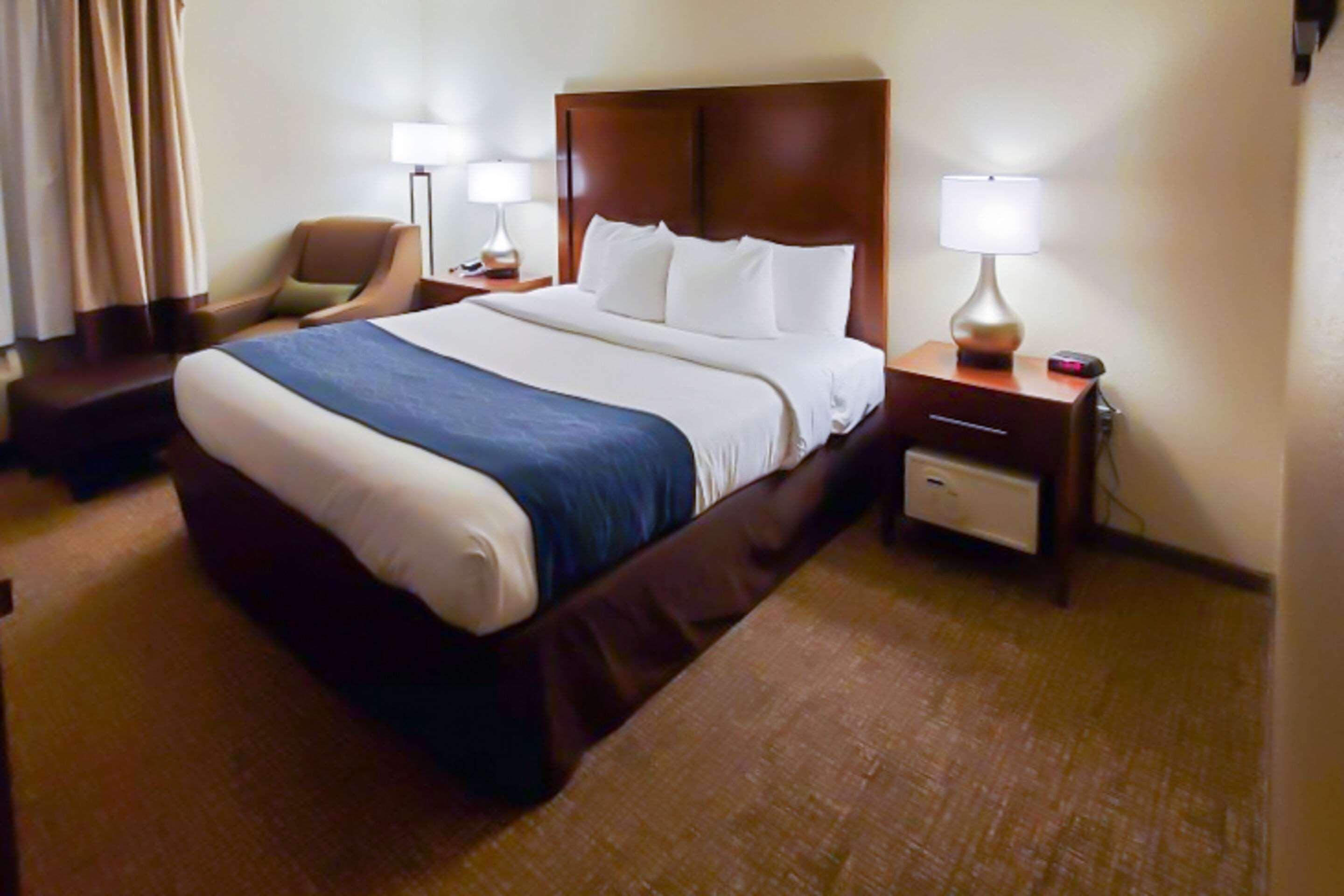 Comfort Inn Oxon Hill Buitenkant foto