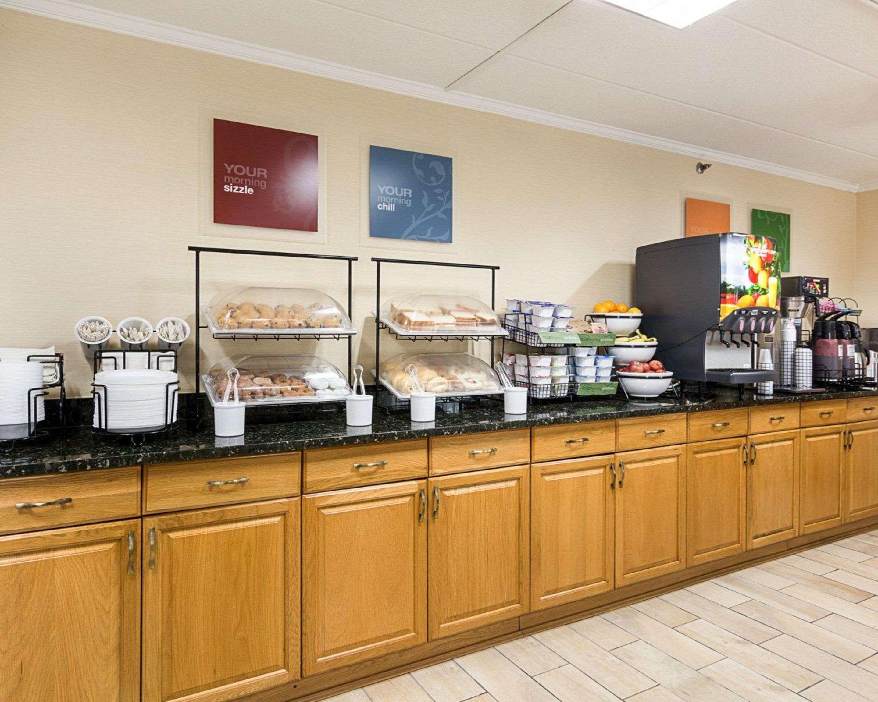 Comfort Inn Oxon Hill Buitenkant foto