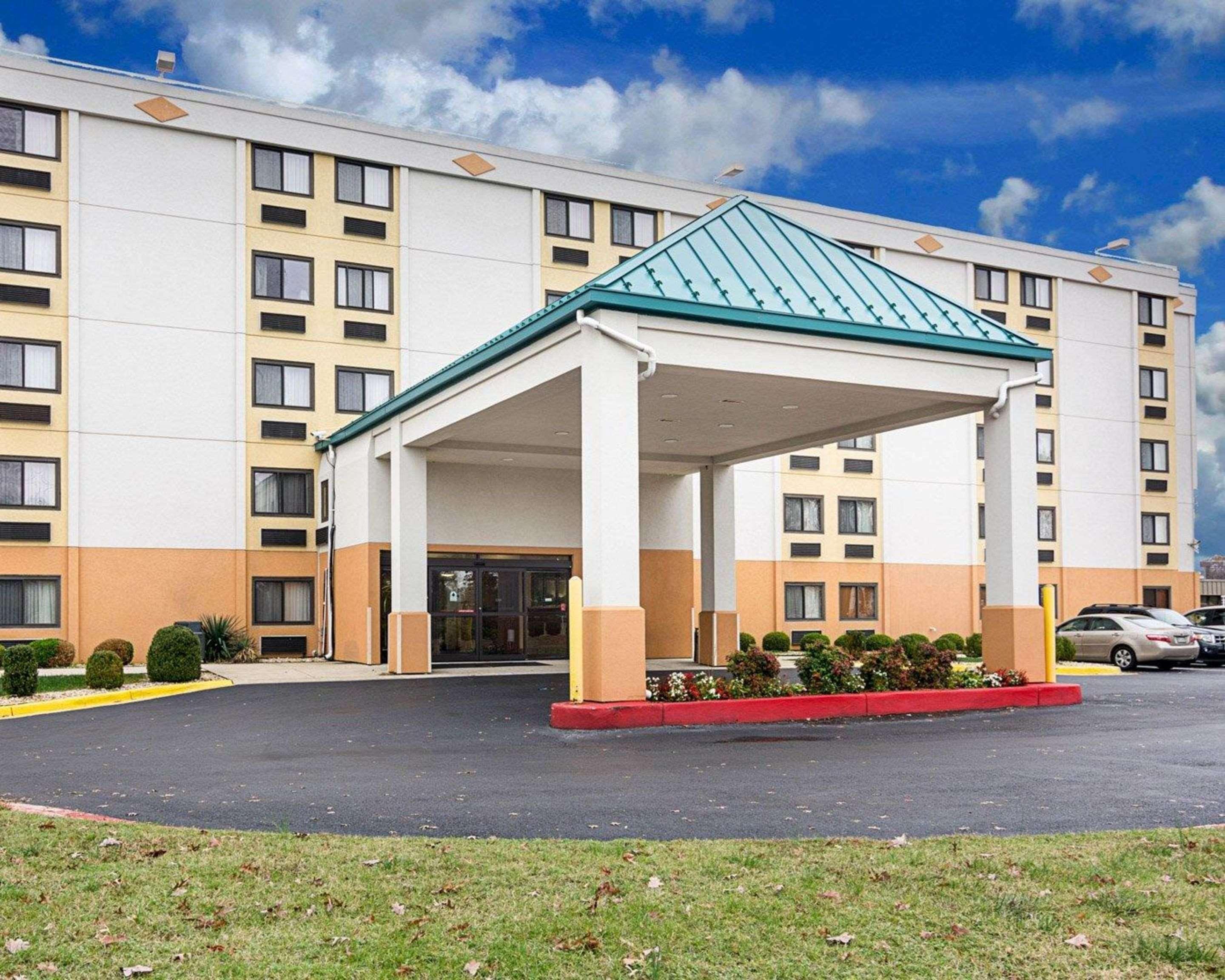 Comfort Inn Oxon Hill Buitenkant foto