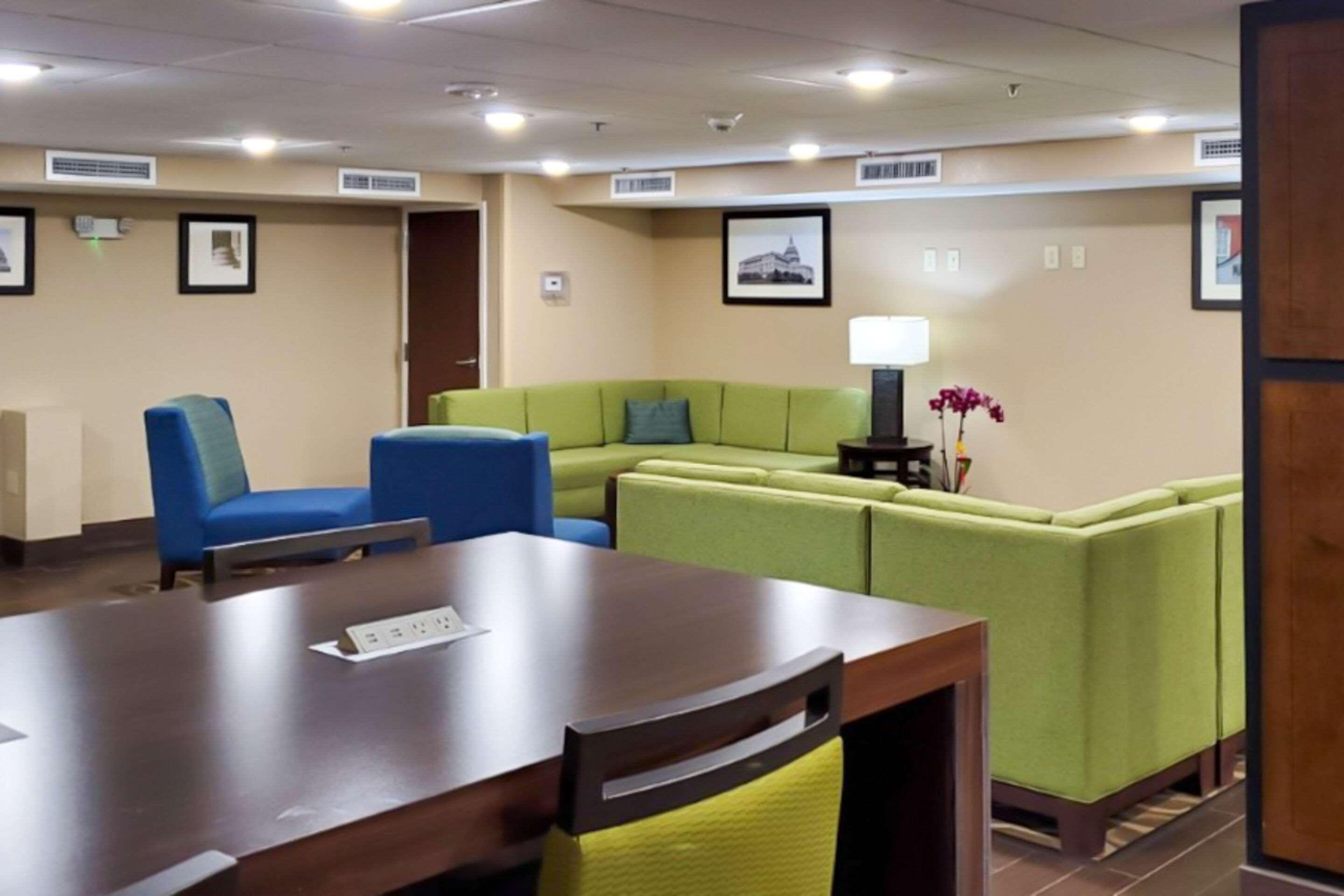 Comfort Inn Oxon Hill Buitenkant foto